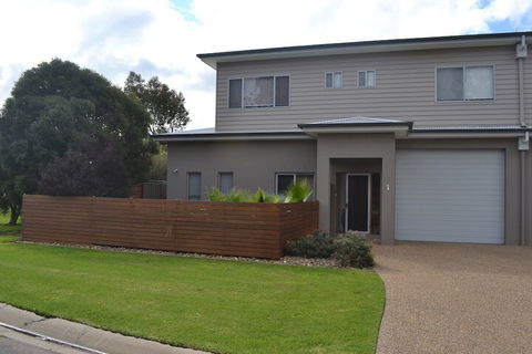 Waterview- Stoneleigh At Yarra - Great Ocean Road Tourism 1