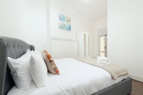 Stunning Sydney Home 1 - Great Ocean Road Tourism 3