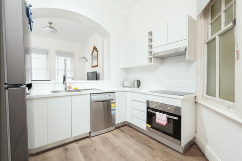 Stunning Sydney Home 1 - Great Ocean Road Tourism 5