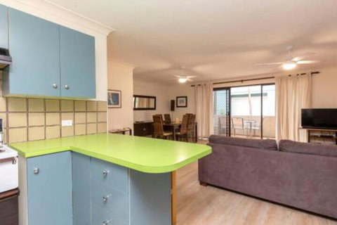 Apartment With Inground Pool - Great Ocean Road Tourism 6