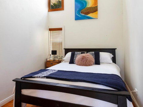 Pet Friendly Bennetts Beach Cottage - Great Ocean Road Tourism 4