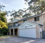Four Bedroom Quality Townhouse - Great Ocean Road Tourism
