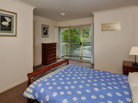 Modern 3 Bedroom Townhouse - Great Ocean Road Tourism 4