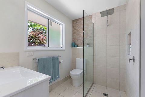 Whitsunday Palms - Great Ocean Road Tourism 5