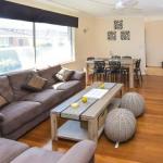 1 / 33 Wharf Street - Great Ocean Road Tourism 1