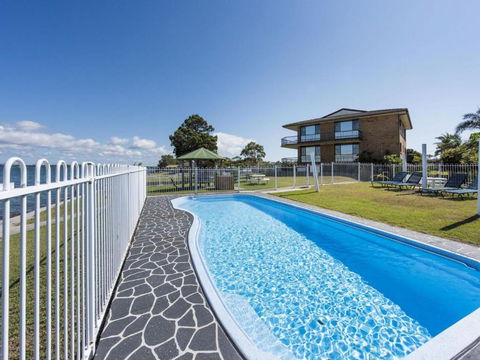 Camawood 11 Iluka NSW - Great Ocean Road Tourism 3