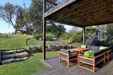 Oceanside At Culburra Pet Friendly Absolute Beachfront - Great Ocean Road Tourism 4