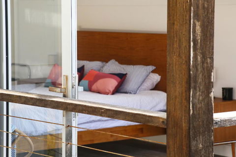 Oceanside At Culburra Pet Friendly Absolute Beachfront - Great Ocean Road Tourism 5