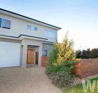 Adelphi Views on Luton Woodlands - Great Ocean Road Tourism