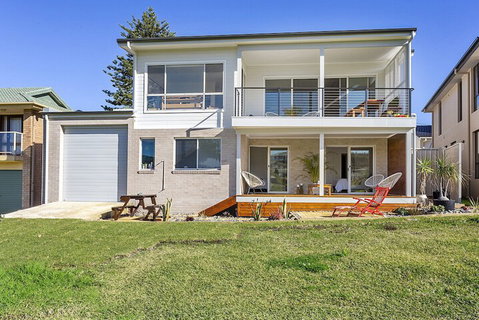 Dolphin Studio Apartment 1a Ocean Street - Great Ocean Road Tourism 4