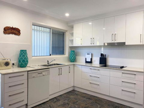 Woorim Secluded Palms Cottage - Great Ocean Road Tourism 2