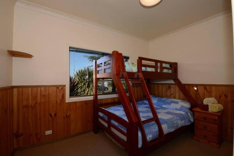 Seahaven Beach House Shellharbour - Great Ocean Road Tourism 4