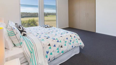 ST ANDREWS BEACH APARTMENT 4.01 - Great Ocean Road Tourism 7
