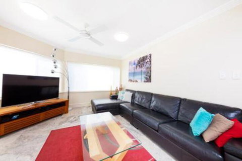Whitesands Penthouse 1 - Great Ocean Road Tourism 3