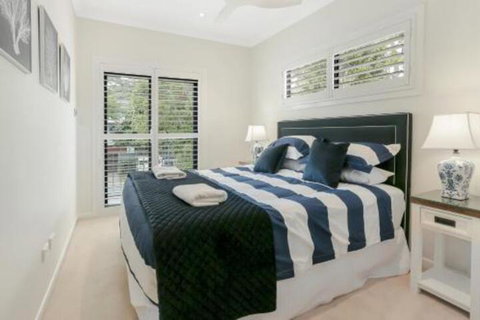 Waterfront Luxury Noosa Heads - Great Ocean Road Tourism 2