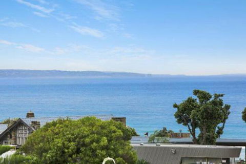 WATERFRONT TWO Position Perfect NEW LISTING 2019 - Great Ocean Road Tourism 2