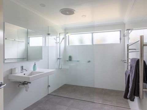Aloha Direct Beach Access From Property - Great Ocean Road Tourism 1