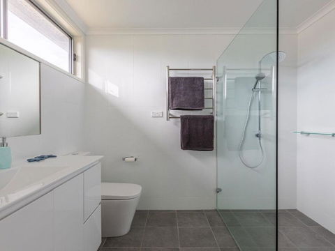 Aloha Direct Beach Access From Property - Great Ocean Road Tourism 4