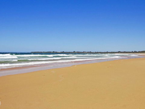 Blue Horizon Beachfront With Fireplace - Great Ocean Road Tourism 4
