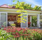 Poppy Cottage delightful pet friendly weatherboard - Great Ocean Road Tourism