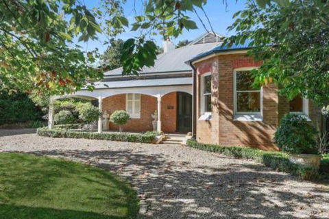 Redcourt Est 1904: Southern Highlands Elegance - Great Ocean Road Tourism 0