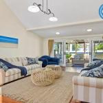 Sandy Shores Character Charm Outdoor Spa - Great Ocean Road Tourism 0