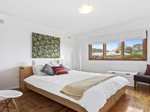 Sea Shack Renovated 1950s Beach House - Great Ocean Road Tourism 3