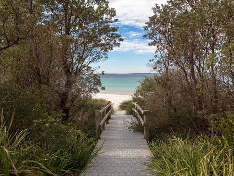 Sienna By The Sea Spacious Coastal Getaway - Great Ocean Road Tourism 3