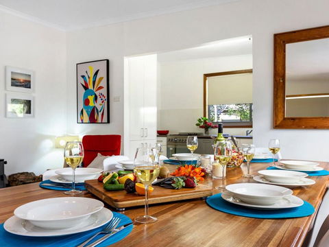 Silvermere Cottage A Cosy Family Getaway - Great Ocean Road Tourism 3