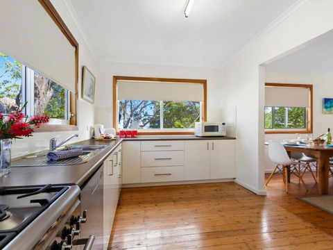 Silvermere Cottage A Cosy Family Getaway - Great Ocean Road Tourism 2