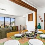 Time To Unwind Old Style Charm - Great Ocean Road Tourism 0