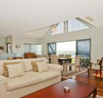 Villa Mer stylish waterfront accommodation - Great Ocean Road Tourism