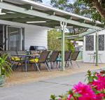 Whispering Waves relaxing beach house - Great Ocean Road Tourism