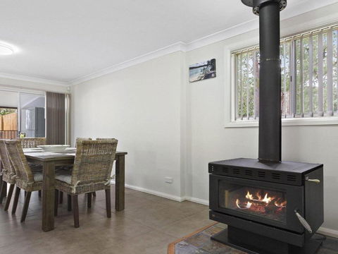 Currambene Cottage All About Location - Great Ocean Road Tourism 6