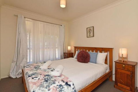 Clydesdale Cottage On Talga With Real Clydesdale Horses - Great Ocean Road Tourism 7