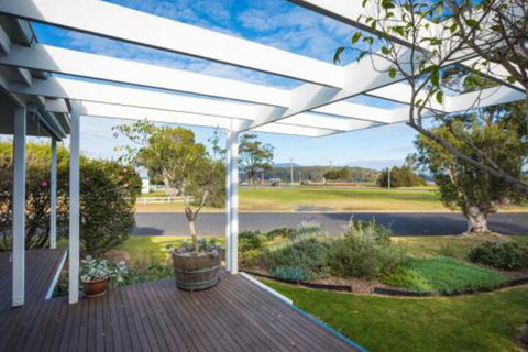 Kesla Beach House - Great Ocean Road Tourism 4