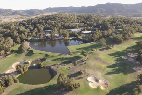 Villa Executive 2br Pokolbin Resort Condo Located Within Cypress Lakes Resort (nothing Is More Central) - Great Ocean Road Tourism 2