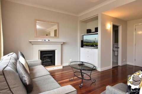 Villa Executive 2br Pokolbin Resort Condo Located Within Cypress Lakes Resort (nothing Is More Central) - Great Ocean Road Tourism 0