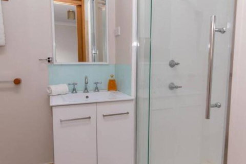Kookas Nest Waterfront Home Tranquil Setting - Great Ocean Road Tourism 2