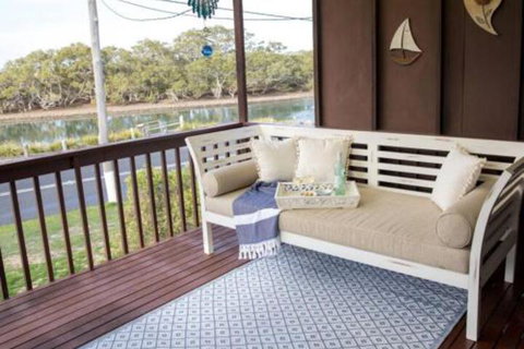Kookas Nest Waterfront Home Tranquil Setting - Great Ocean Road Tourism 0