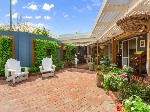 KARINYA MORNINGTON - Great Ocean Road Tourism 3