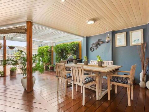 KARINYA MORNINGTON - Great Ocean Road Tourism 1