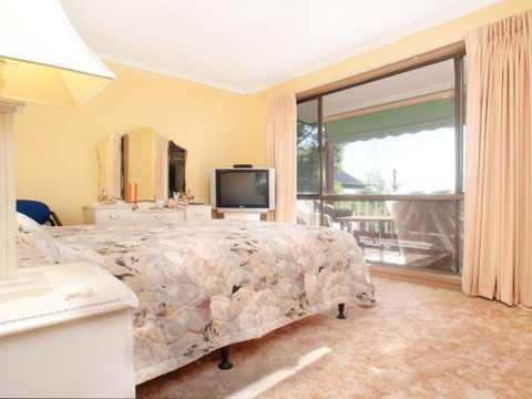 FAMILY GETAWAY DROMANA - Great Ocean Road Tourism 3