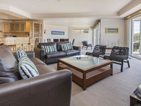 SEA GRANGE MORNINGTON - Great Ocean Road Tourism 4