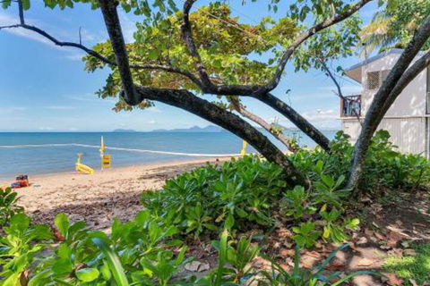 WINDFALL In PALM COVE - Great Ocean Road Tourism 6