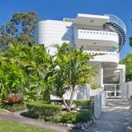 Artis Noosa Heads - Great Ocean Road Tourism 0