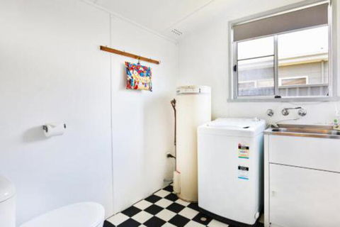 Sun Shack At Culburra Pet Friendly 3 Mins To Beach - Great Ocean Road Tourism 4