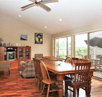 BEACHSIDE VILLA 2 - Great Ocean Road Tourism