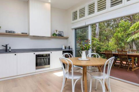 Studio By The Bay :: Jervis Bay Rentals - Great Ocean Road Tourism 2
