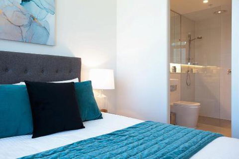 CITY HIGH Hosted By: LAbode Accommodation - Great Ocean Road Tourism 2